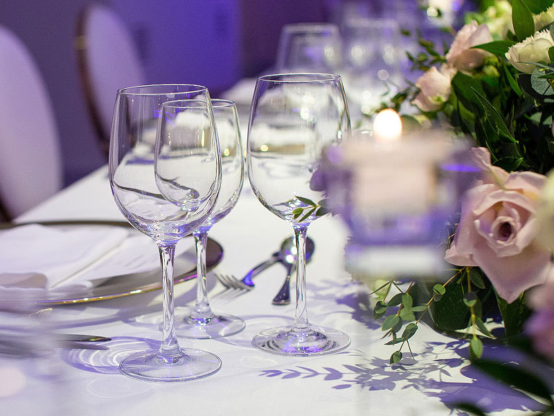 5 key considerations to find the best glass hire London