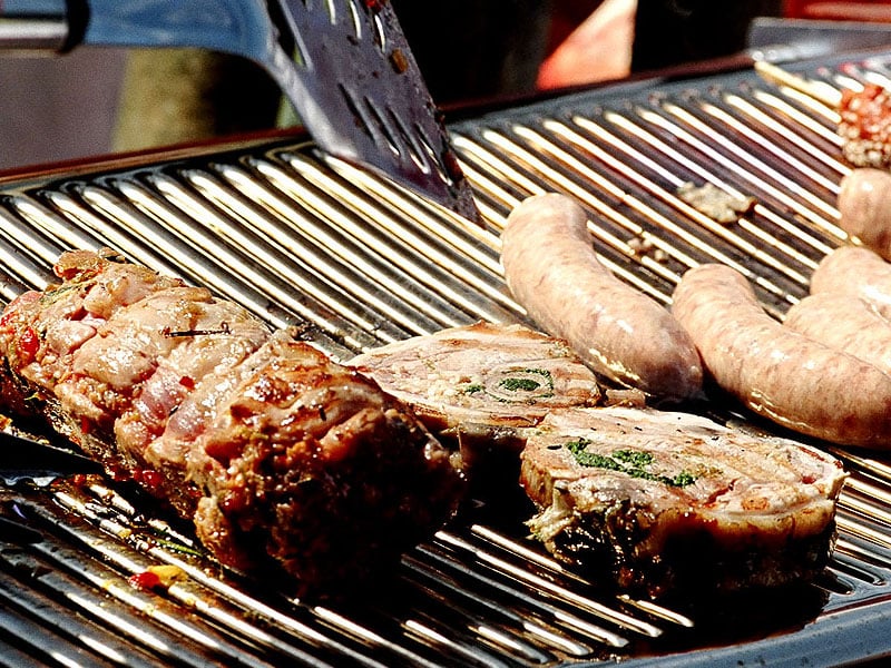 Summer party must-haves: Furniture hire tips for an unforgettable event