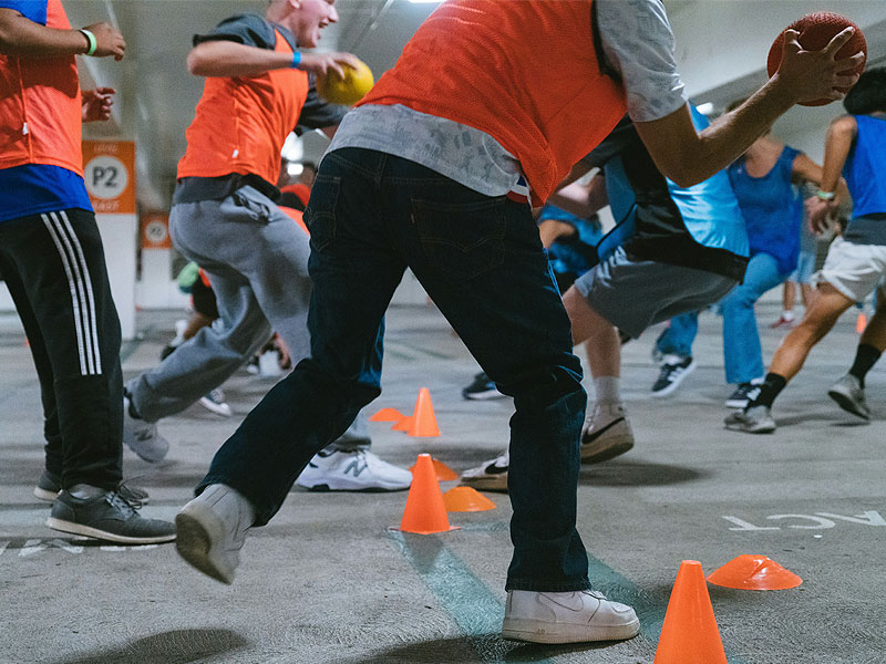 12 crowd-pleasing huge group games that work every time
