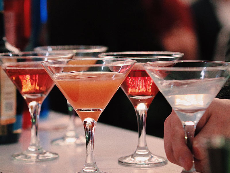 10 top reasons to book a cocktail making masterclass this weekend