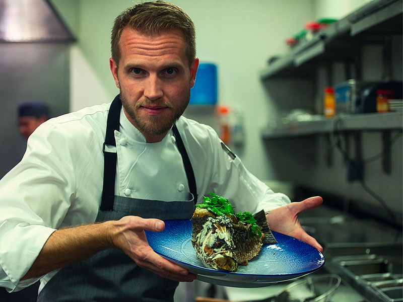 6 must-know reasons to choose professional catering London for your next event